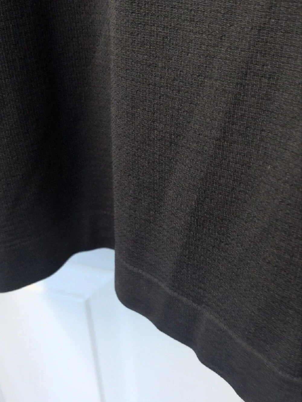 lululemon athletica Black Long Sleeve Seamless Crew, Thumbholes